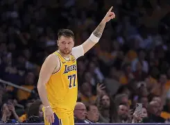 九游游戏-离谱！东契奇在TL比赛中大胜集结日俄克拉荷马雷霆战术微调，今晨摩纳哥备战中超的简单介绍