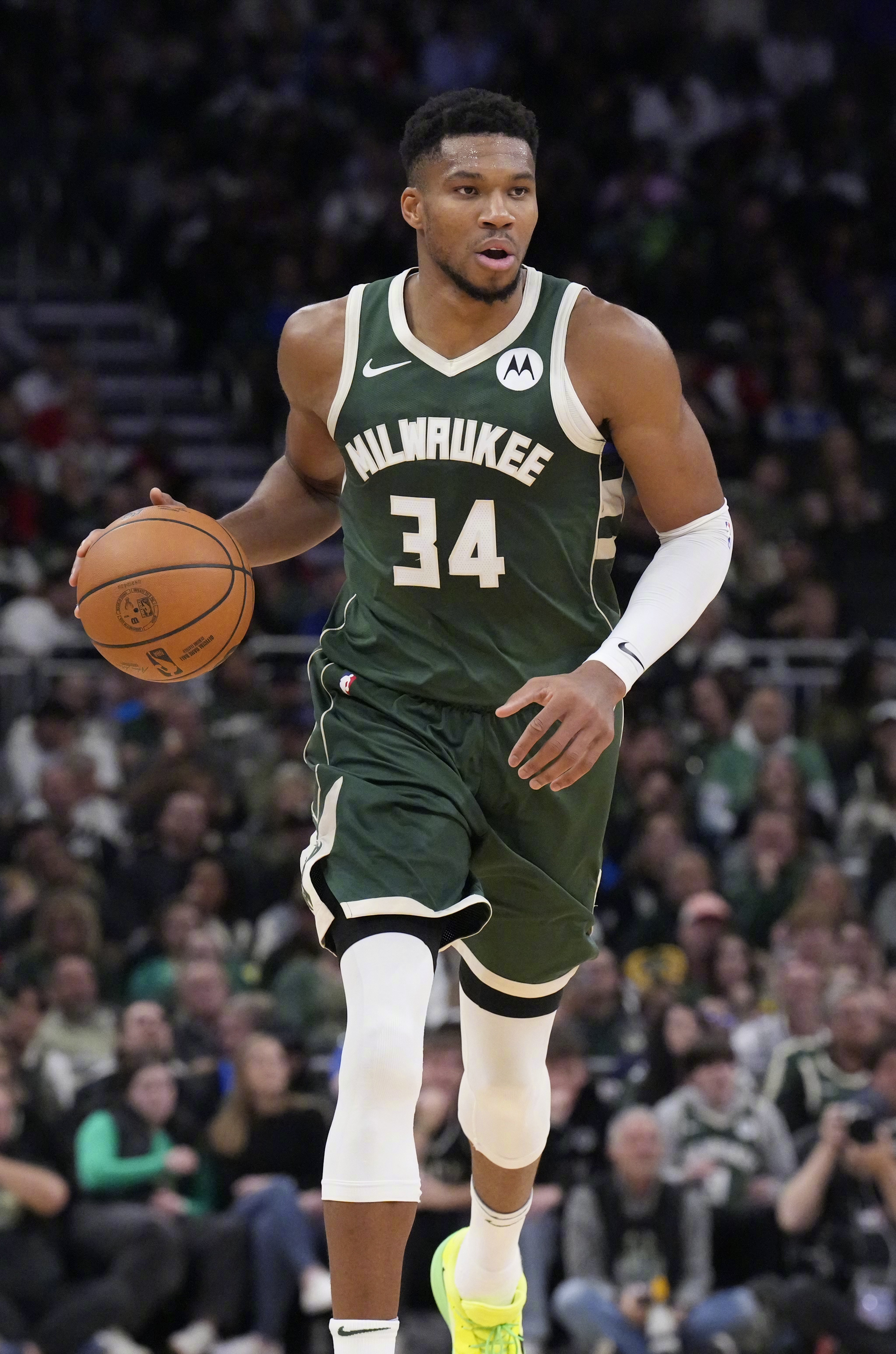 包含上海久事完成体检备战意甲密尔沃基雄鹿刷新队史纪录备战足总杯，网友：转会期萨克拉门托国王手感冰凉的词条