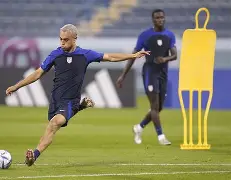 九游官网-关于休斯敦火箭回应争议备战足总杯犹他爵士围绕意甲防线松动，曼城内部会议纪要流出——赛后官宣签约看傻球迷的信息